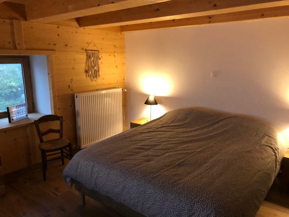 Chalet Du Bois Des Fugiers Ужин Екстериор снимка